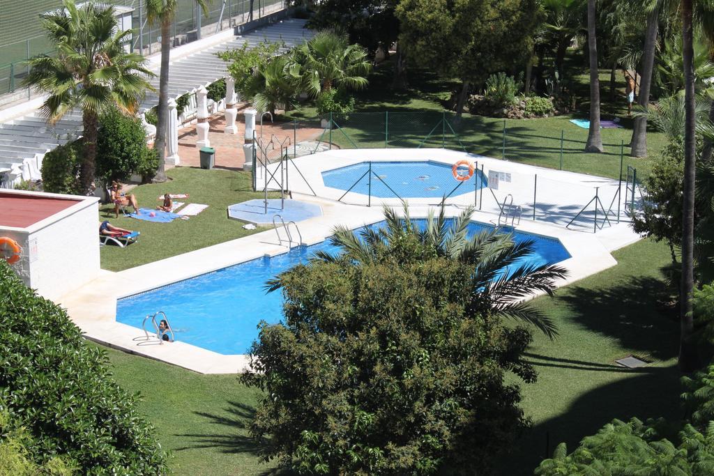 Apartamentos Jardines Del Gamonal Málaga Exterior foto